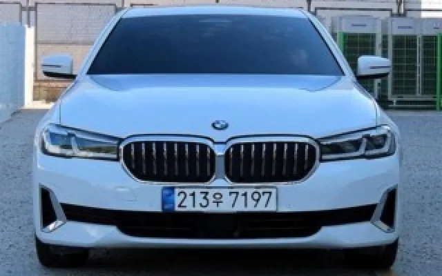 수원중고차할부수수료 5시리즈 (G30) 523d 럭셔리 매물 사진 9 - 2022/02 120,745km
