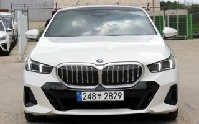 수원중고차할부수수료 5시리즈 (G60) 520i 매물 사진 11 - 2024/02 30,934km